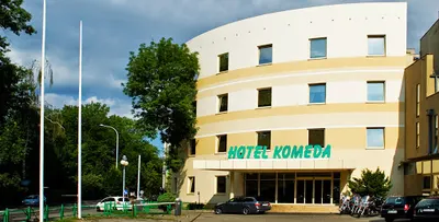 Komeda. Hotel. Restauracja.